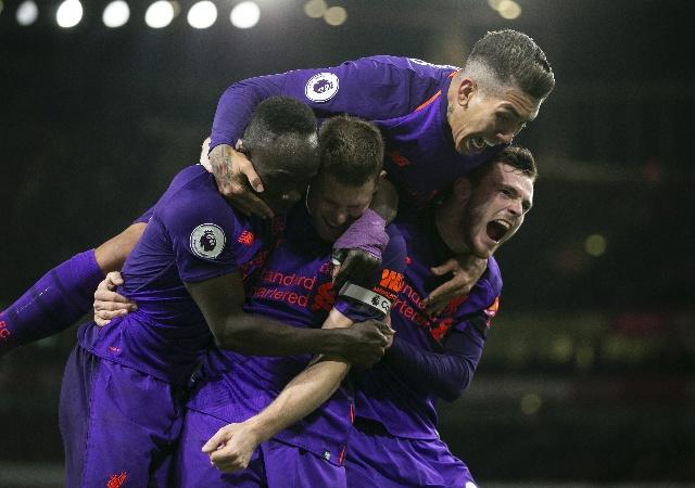 南安普顿不敌普雷斯顿后，后卫内森-伍德与本队球迷发生口角