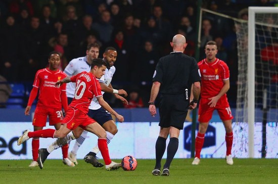 辽宁男篮王哲林关键得分带队胜